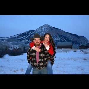 Meet your Posher, Ariana